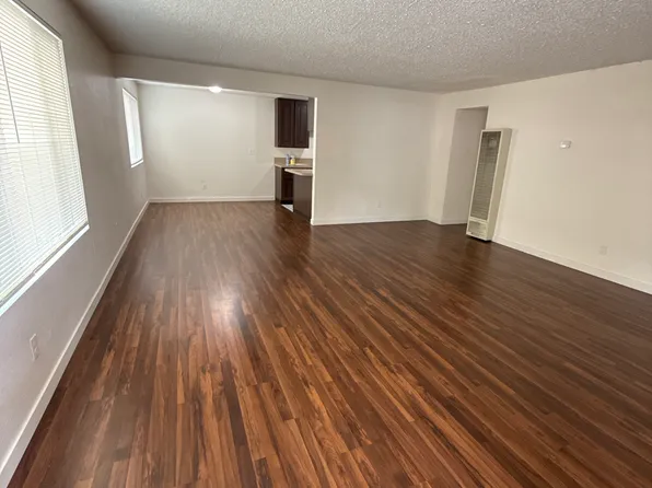 130 Leland Ave #10, Canyonville, OR 97417