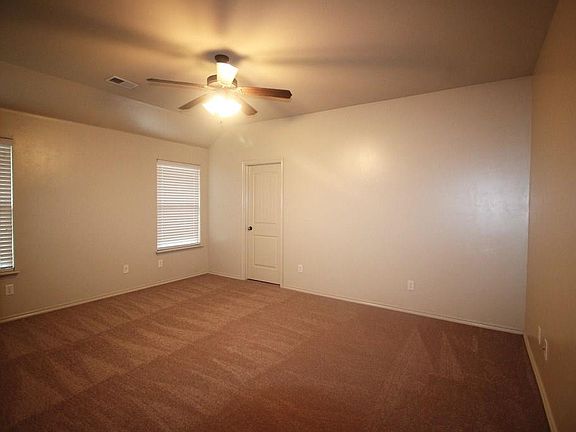 2nd image of 11225 NW 104th St