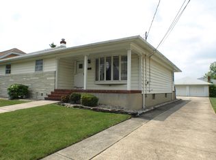 75 Boehmhurst Ave, Sayreville, NJ