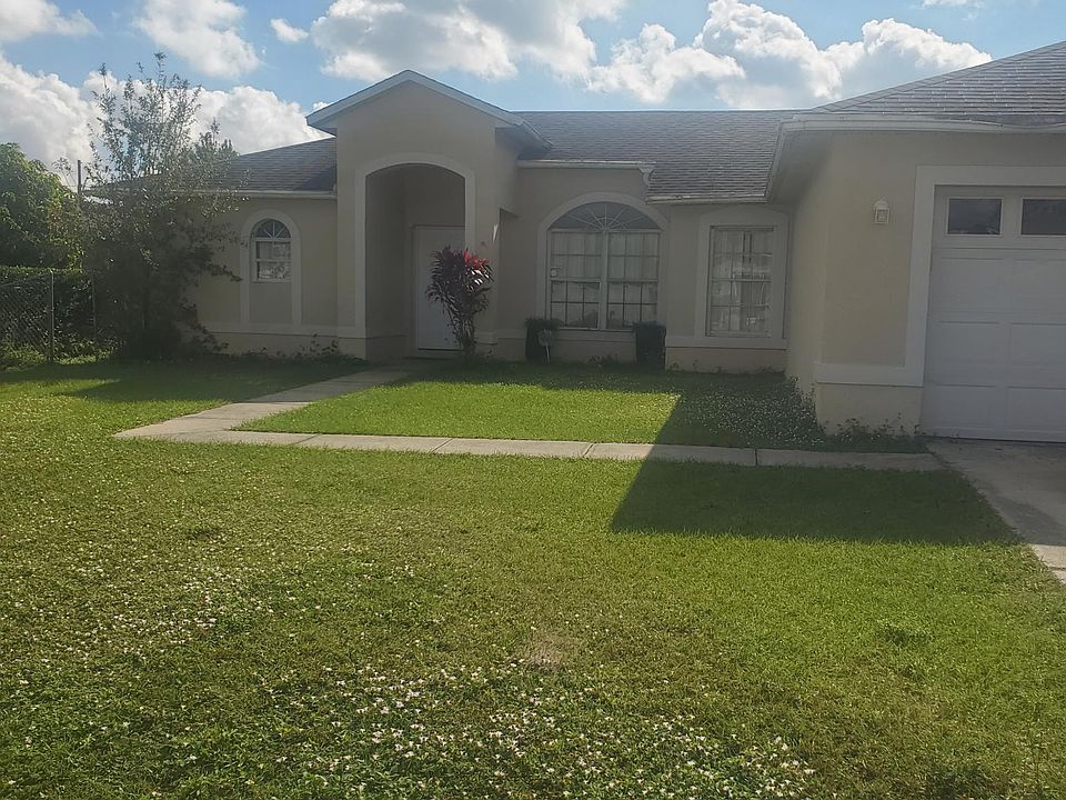1st image of 118 Aurora Ln