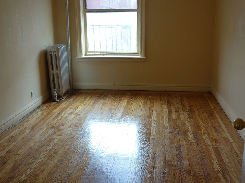 2nd image of 1930 Anthony Ave APT 5A