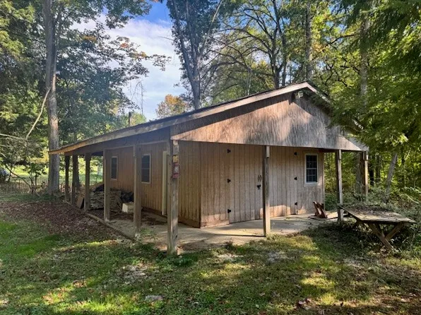 5485 Bonnie Ln, Jamestown, PA 16134