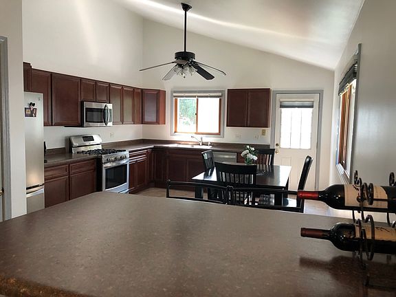 4th image of 775 Laurel Ave