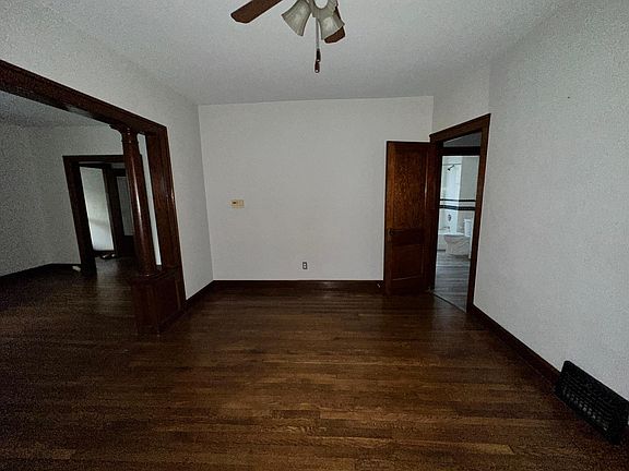 5th image of 1553 Winton Ave #1
