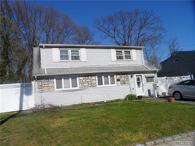 1st image of 66 William St