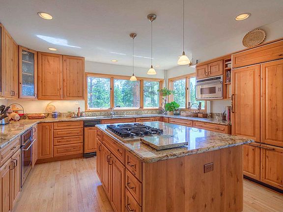 Newly updated Alder and Slab Granite Kitchen.