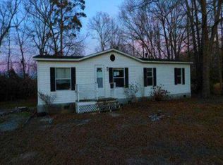 230 Duck Pond Rd, New Bern, NC 28560