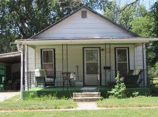 214 S Conrey St, Knoxville, IA 50138
