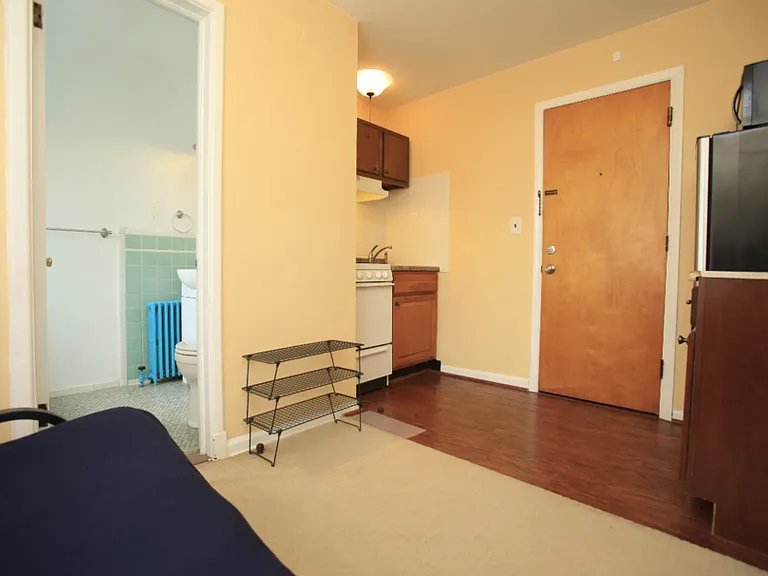 413 Washtenaw Ave #8 — Photo 17