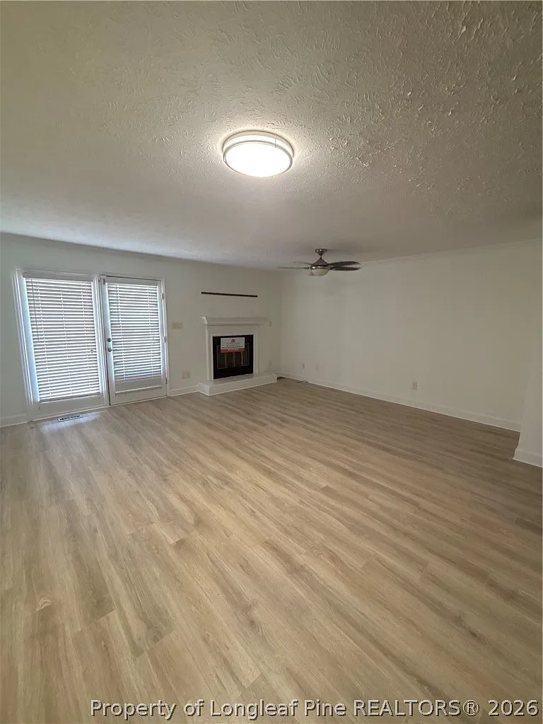 3 bed, 3.0 bath, 1545 sqft, $1,895 — Photo 4