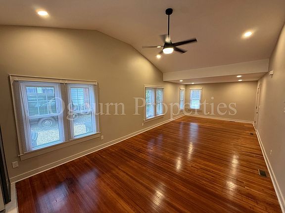 4th image of 416 E 27th St