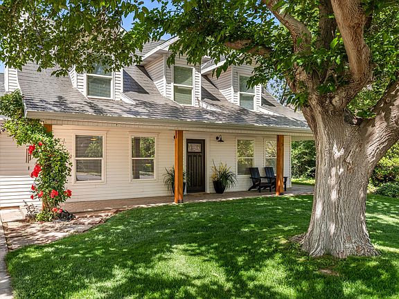 5th image of 246 W Mountain Charm Rd