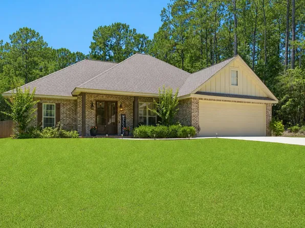 65 Stonegate Dr, Hattiesburg, MS 39402