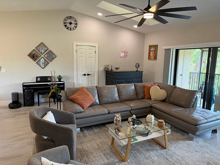 3207 Horse Carriage Way #10 — Photo 16