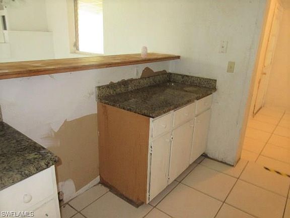 2nd image of 3053 Royal Palm Ave