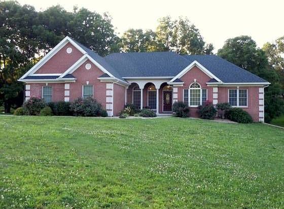 2nd image of 17 Laurel Ln