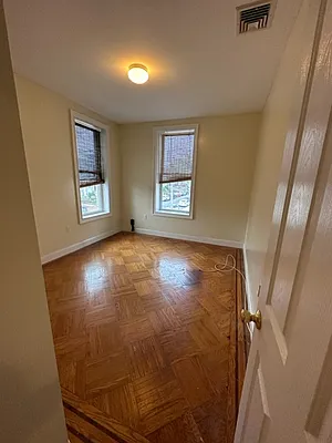 Rented by Remax Real Estate Professionals | media 15