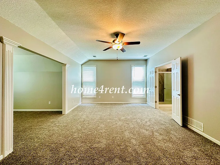 8511 W 128th St — Photo 26