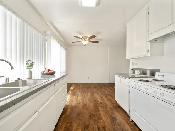 Stonebrook, 15631 Williams St #108, Tustin, CA 92780