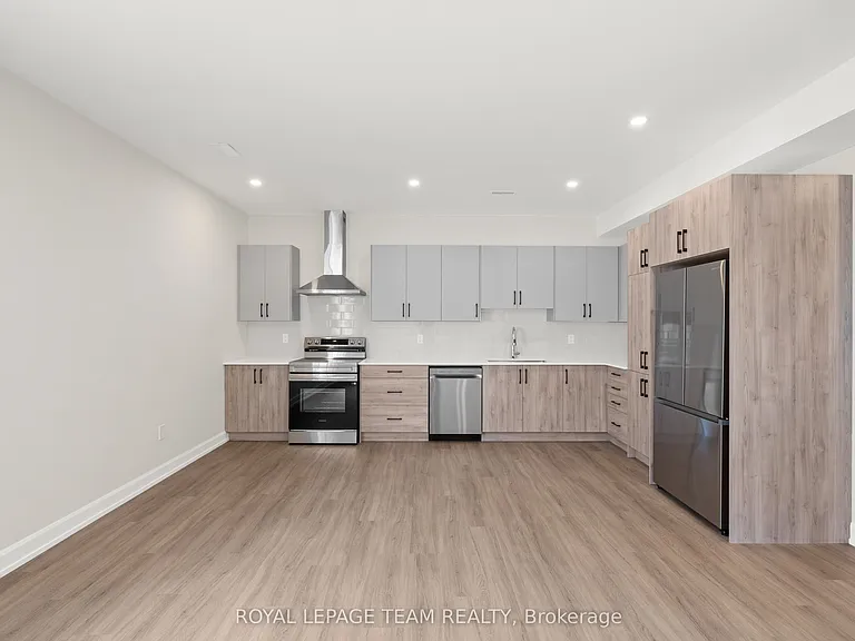 6952 Notre Dame St #B — Photo 7