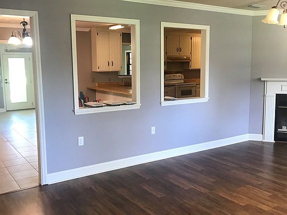 4th image of 153 Timberwood Ln