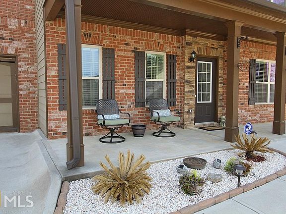 2nd image of 3208 Arbor Oaks Way