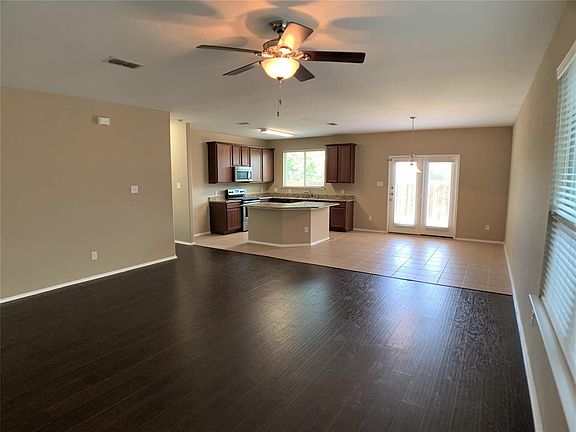 3rd image of 5013 Spyglass Hill Ln
