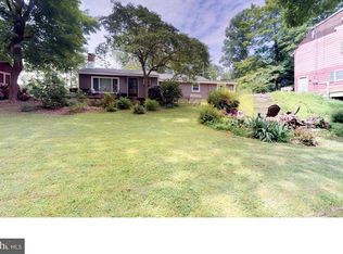 32 Stover Park Rd, Pipersville, PA 18947