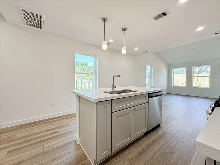 2726 Discovery Trails Ct — Photo 12