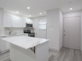 17255 SW 95th Ave APT 138, Palmetto Bay, FL 33157