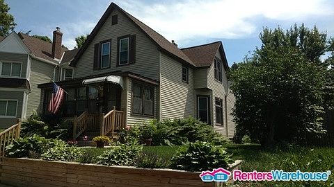 1st image of 676 Magnolia Ave E