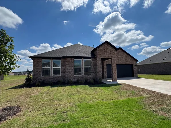 495 W Gosling Isle, Farmington, AR 72730