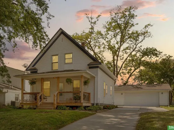 2410 Crawford St, Bellevue, NE 68005