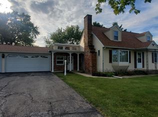 13N230 Brier Hill Rd, Hampshire, IL 60140