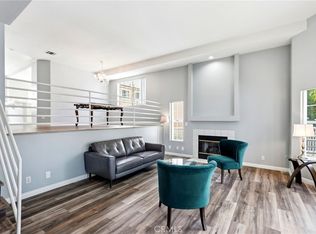 7109 Farralone Ave Unit 117, Canoga Park, CA 91303