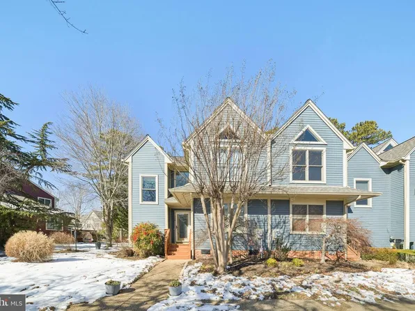 754 Belle Field Rd #103, Solomons, MD 20688