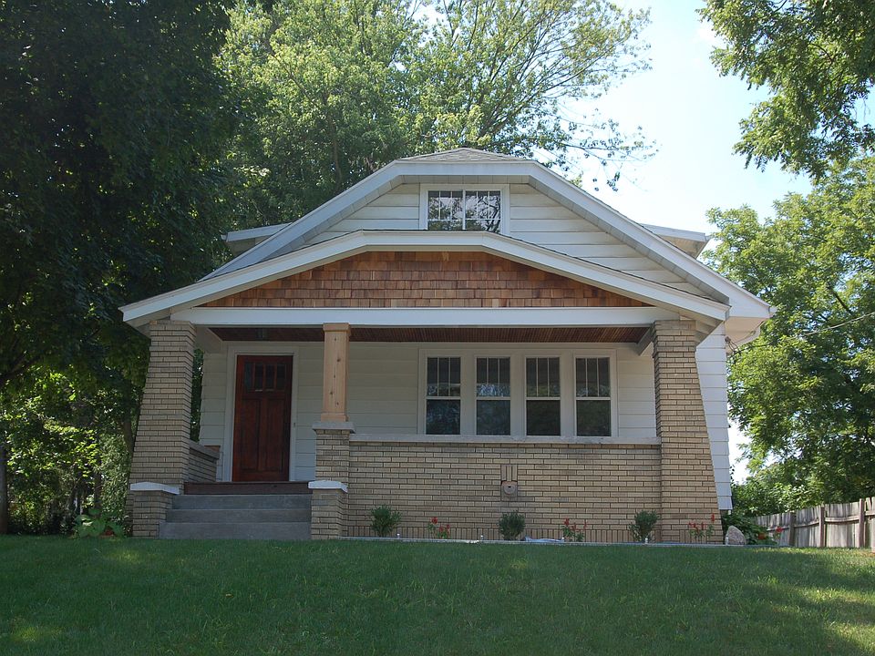 1st image of 1121 Westmoor Dr NW
