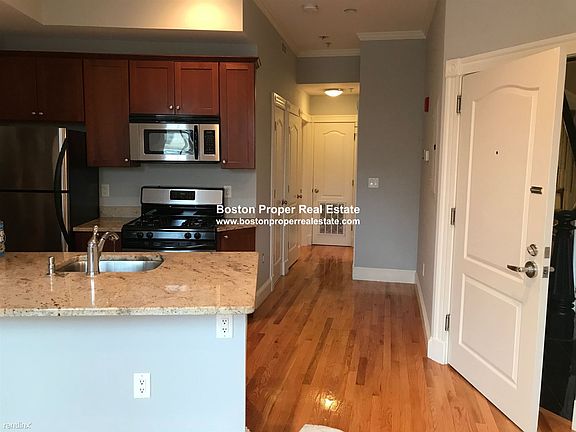 28 Montgomery St. #3 Boston - South End Unit Photo 4