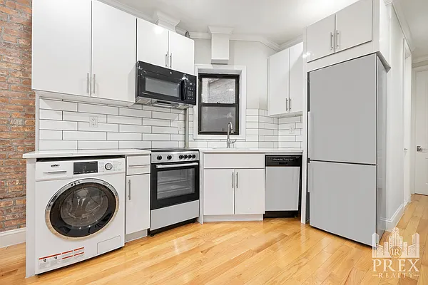 Kitchen, photo 1