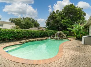 16390 Larkfield Dr, Houston, TX 77059