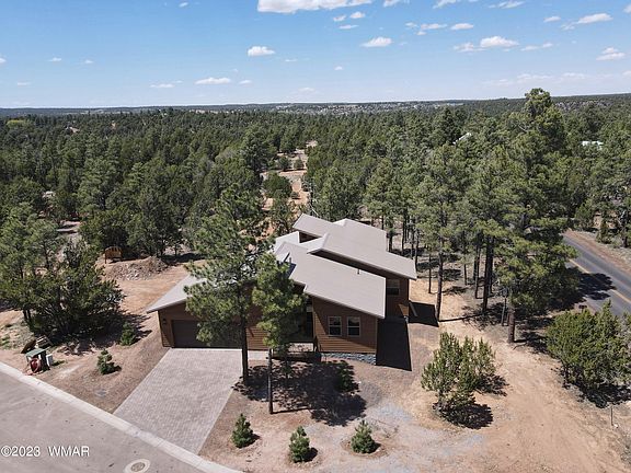 2nd image of 3361 N Eagles Creek Dr