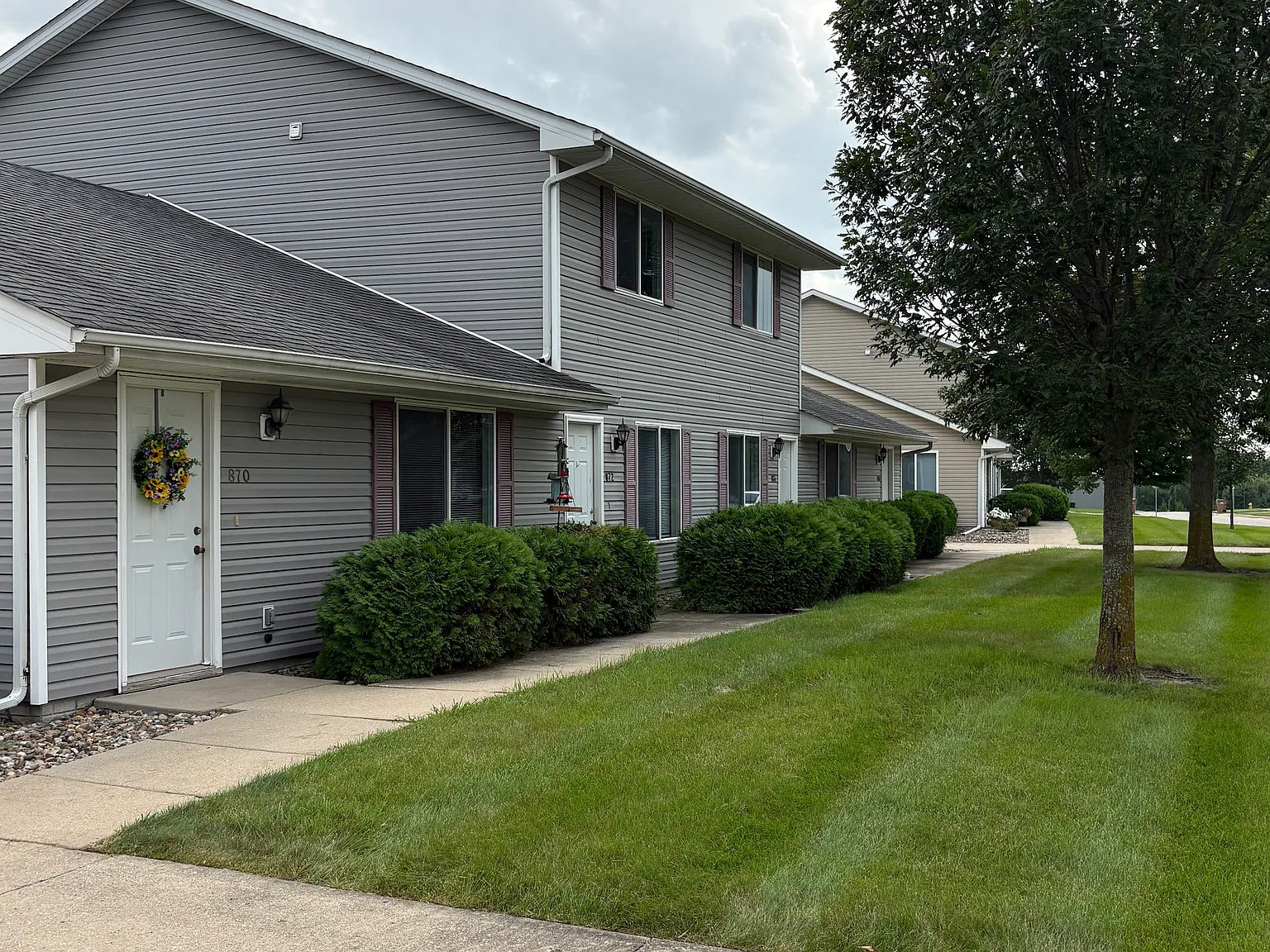 2 bed, 1174 sqft, $1,295 — Photo 3