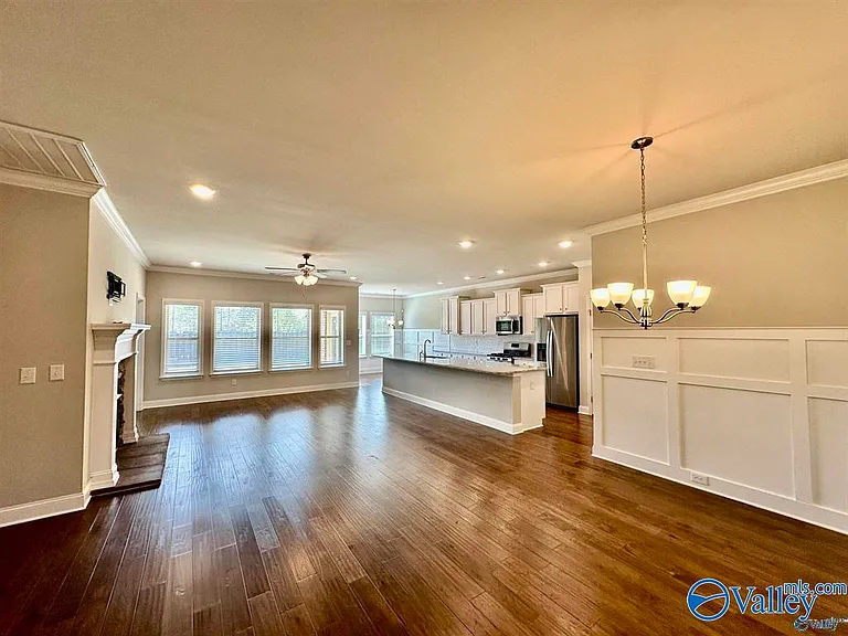 2618 W Creek Dr — Photo 4