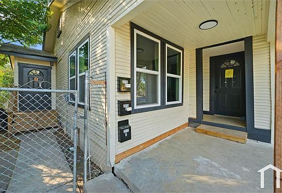 2nd image of 2215 N Elmendorf St