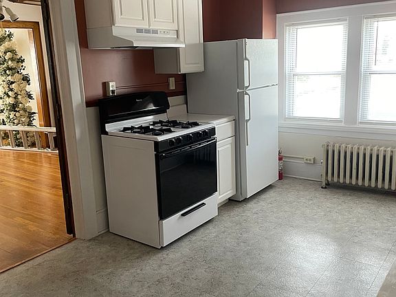 3rd image of 957 Wyoming Ave APT 3