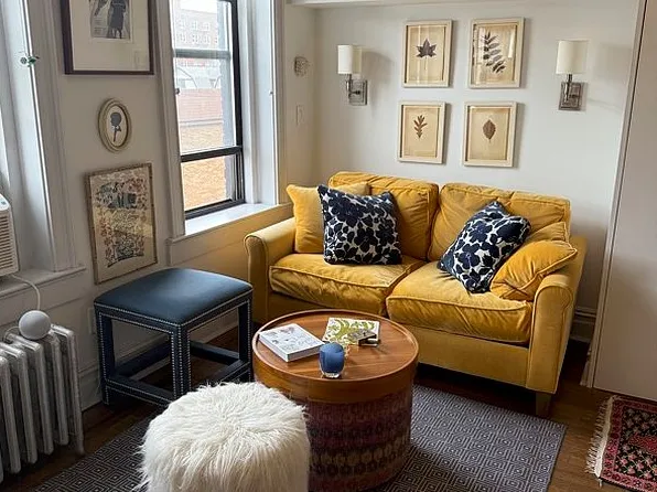 4222 Ketcham St #D11, Elmhurst, NY 11373