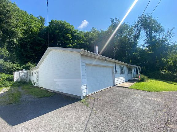4th image of 20 Nellie Ln