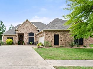 1103 Louise Ln, Ennis, TX 75119