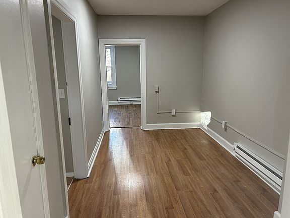 5th image of 229-331 S Potomac St #2