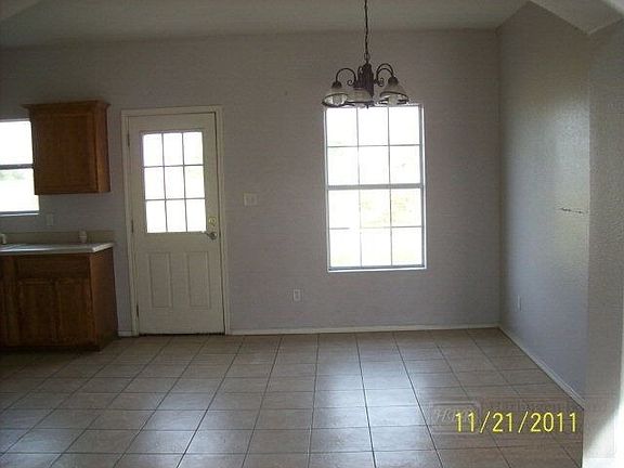 3rd image of 3411 Grandora Dr